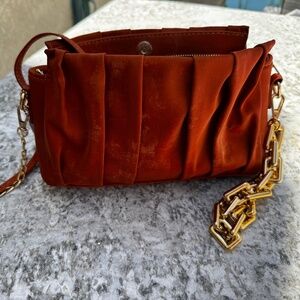 NWT- Pearlized Orange Ruched Shoulder Hand Bag, Gold Accent